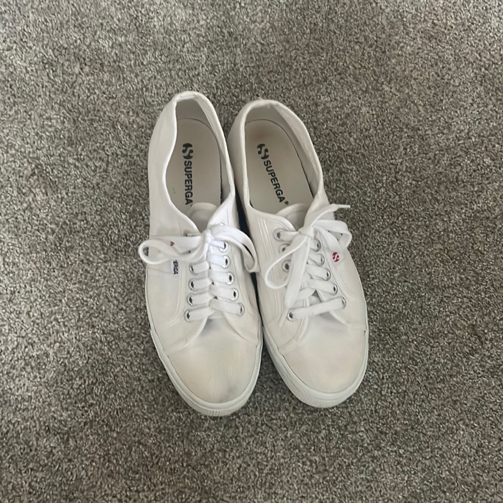 all white supergas